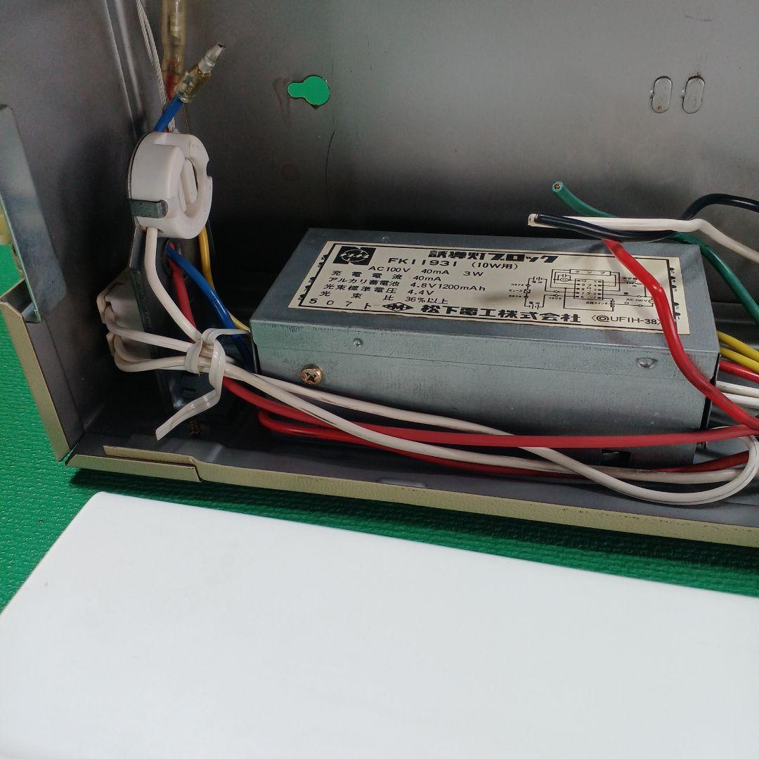 非常口サイン 壁掛け