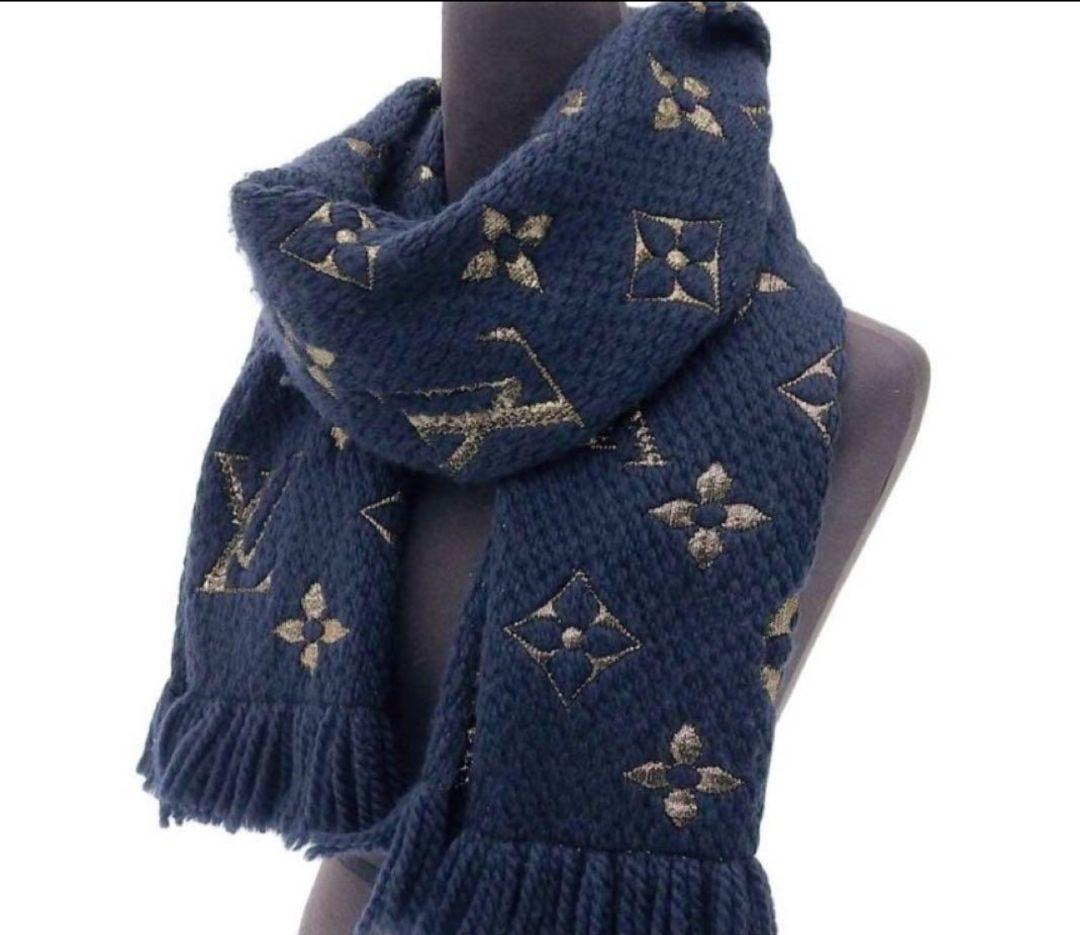 極美品 【エシャルプ・ロゴマニア シャインM70815】