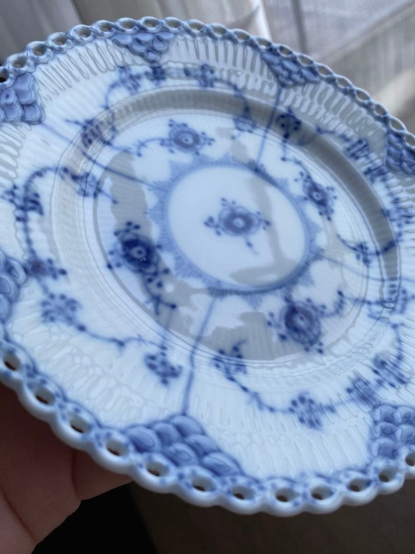 ロイヤルコペンハーゲンブルーフルーテッドフルレース1/1088①