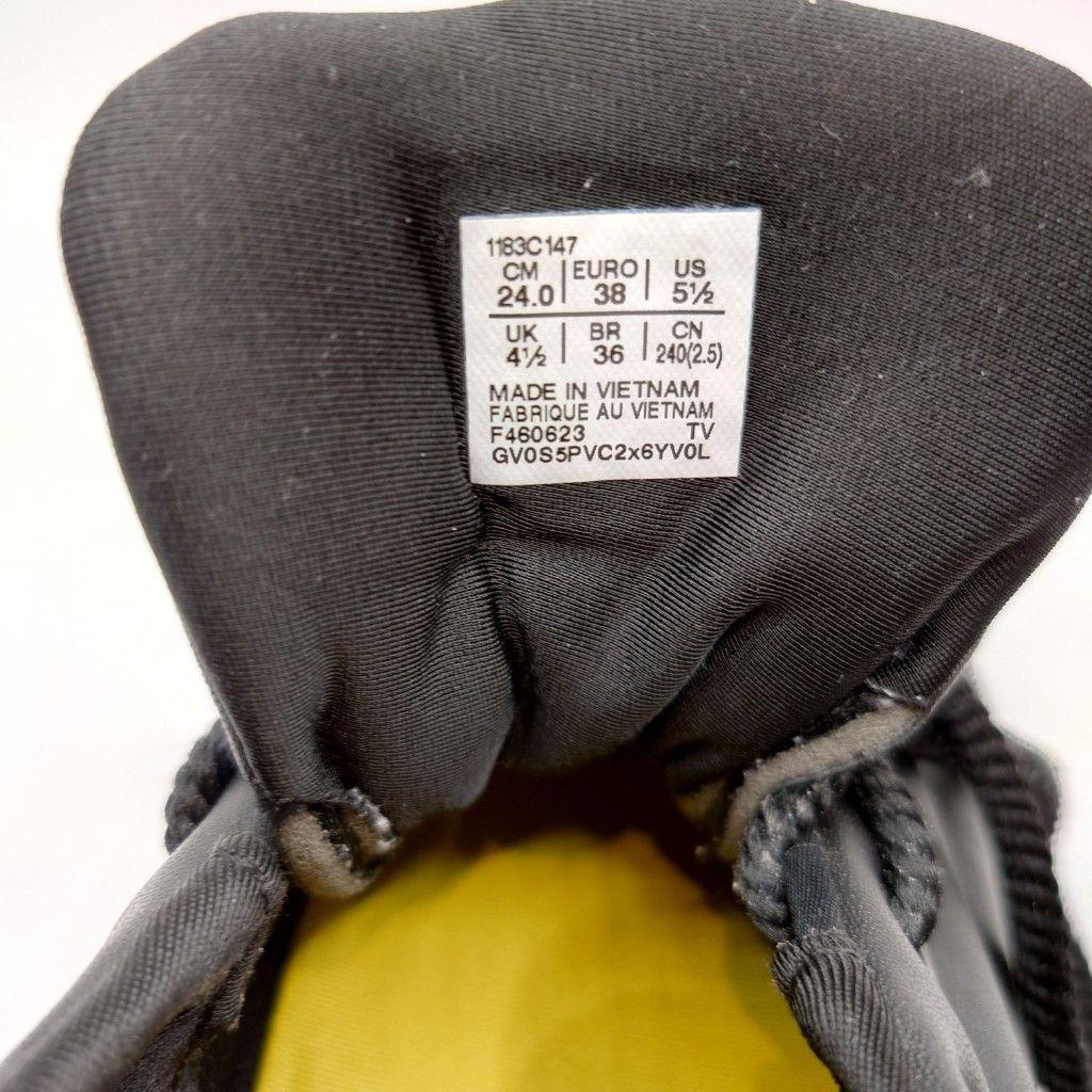 オニツカタイガー ONITSUKA TIGER DENTIGRE PUFF 24