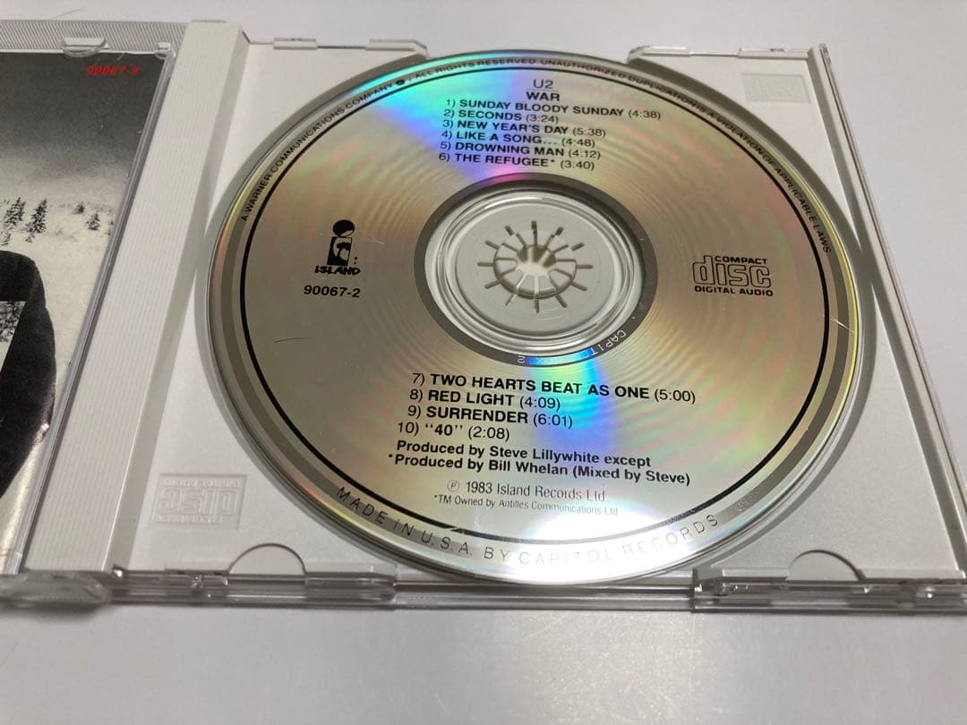 レア　u2 直筆サインCD WAR bono edge Larry adam