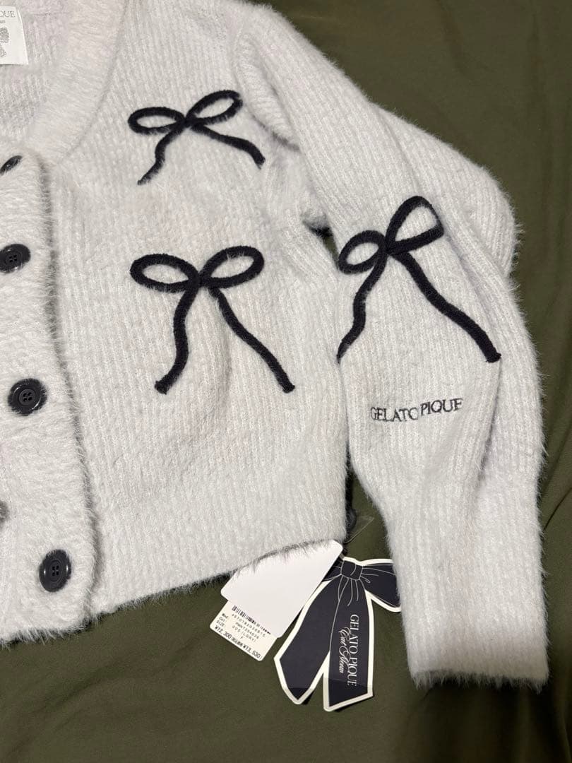 【新品タグ付き】完売品ジェラートピケ リボンフェザーカーディガン