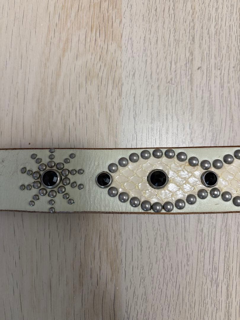 HTC レザーベルト 32インチ