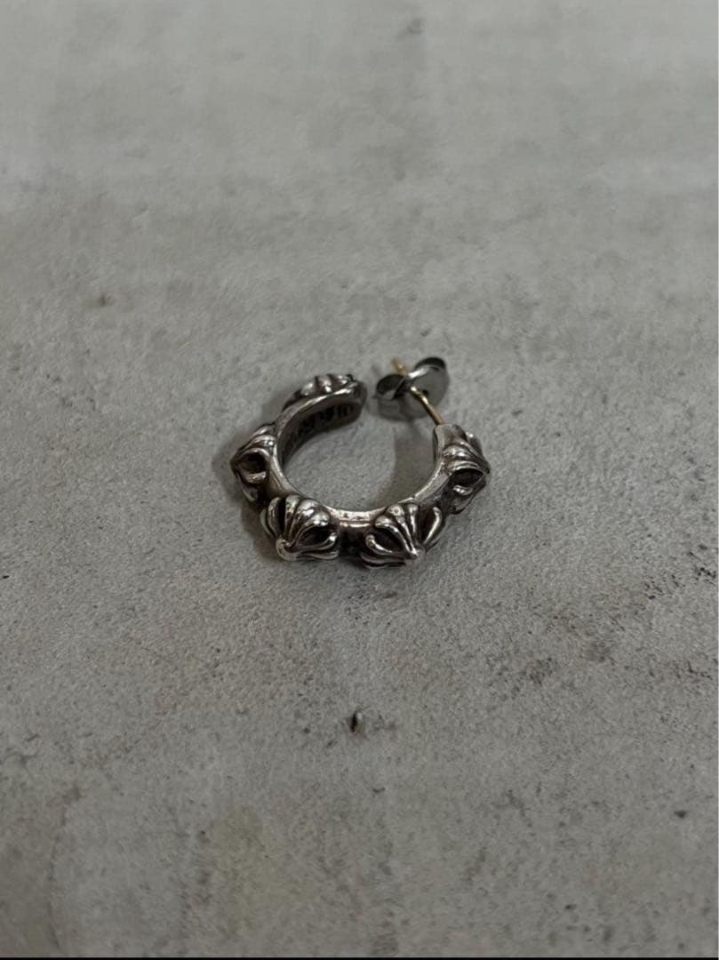 Chrome Hearts HOOP CROSS SML ピアス