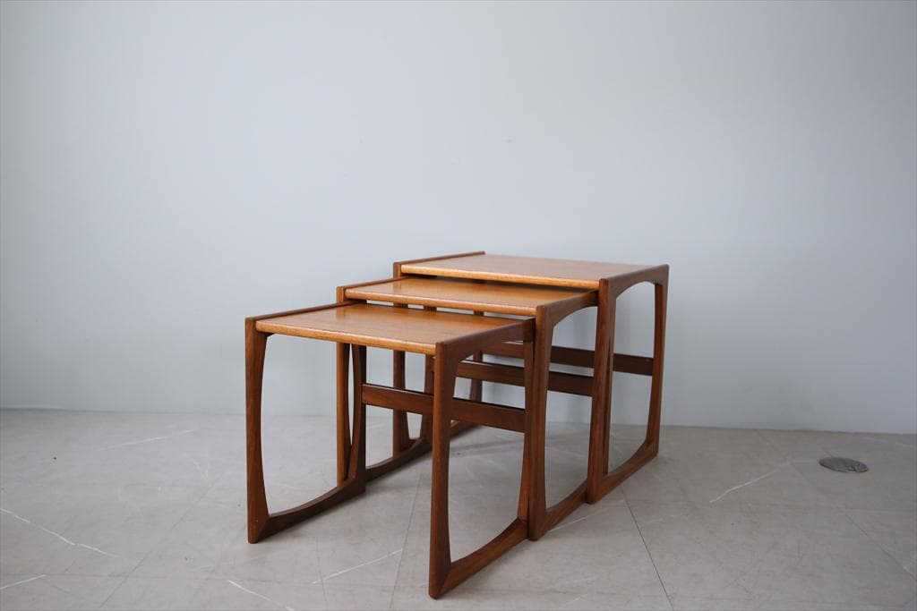 英国アンティークG-PLANジープランネストテーブル3台/収納机92-153)