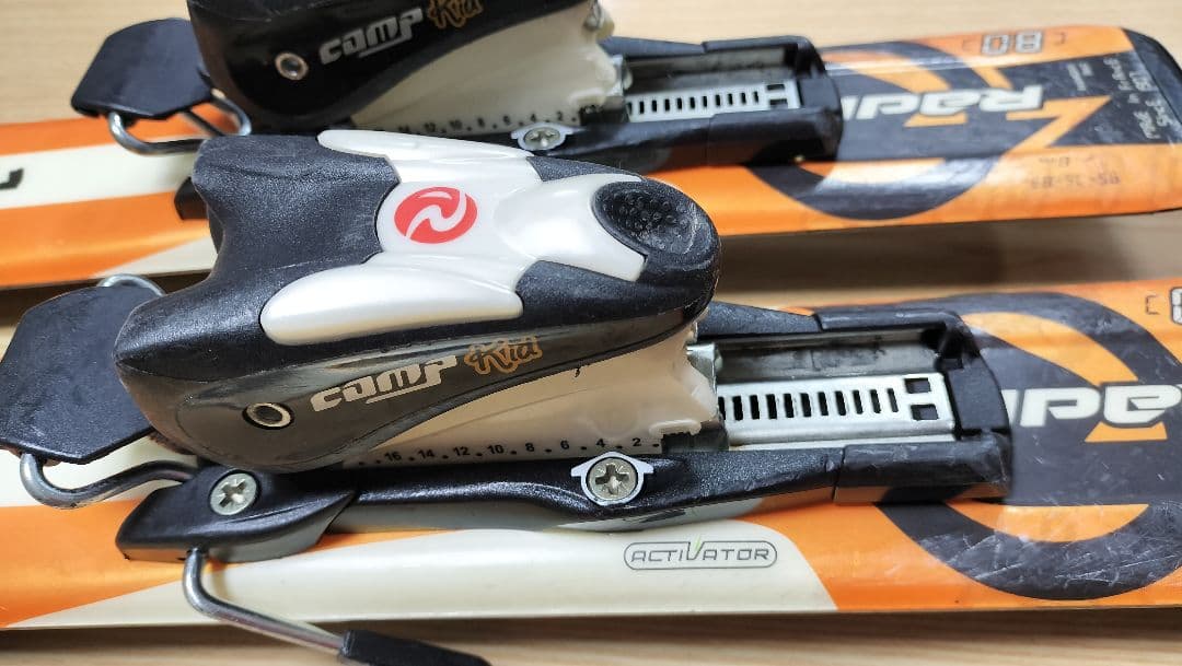 ROSSIGNOL スキー板 80cmとブーツ16cmの セット