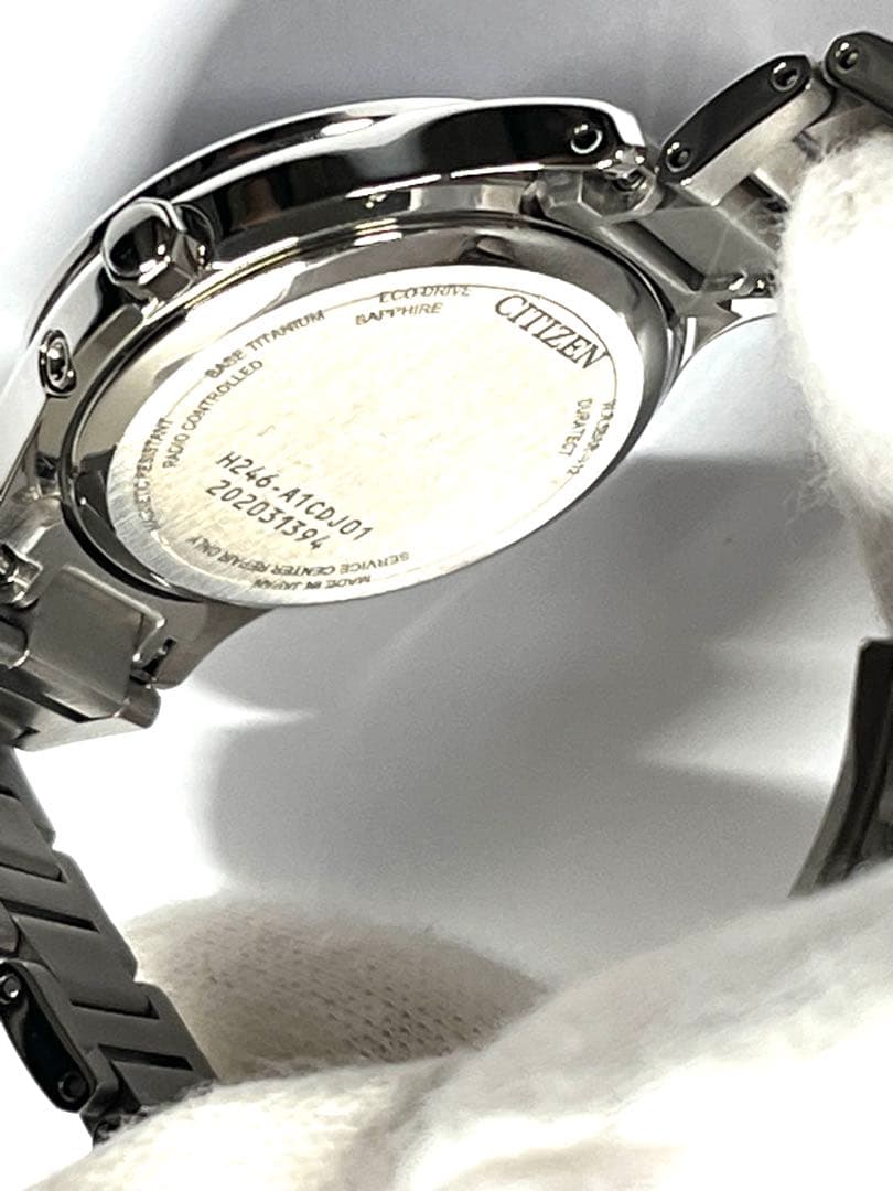 xCクロスシーCitizen EC1160-62L レディース腕時計チタン美品