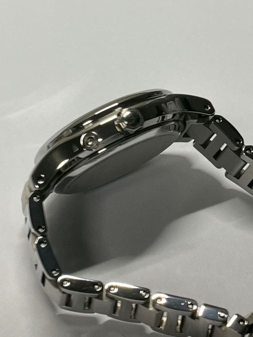 xCクロスシーCitizen EC1160-62L レディース腕時計チタン美品