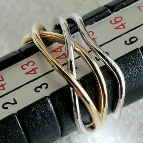 『やんまー』ウェーブリング♡5号【エテ】K10 ウェービー ゴールドリング