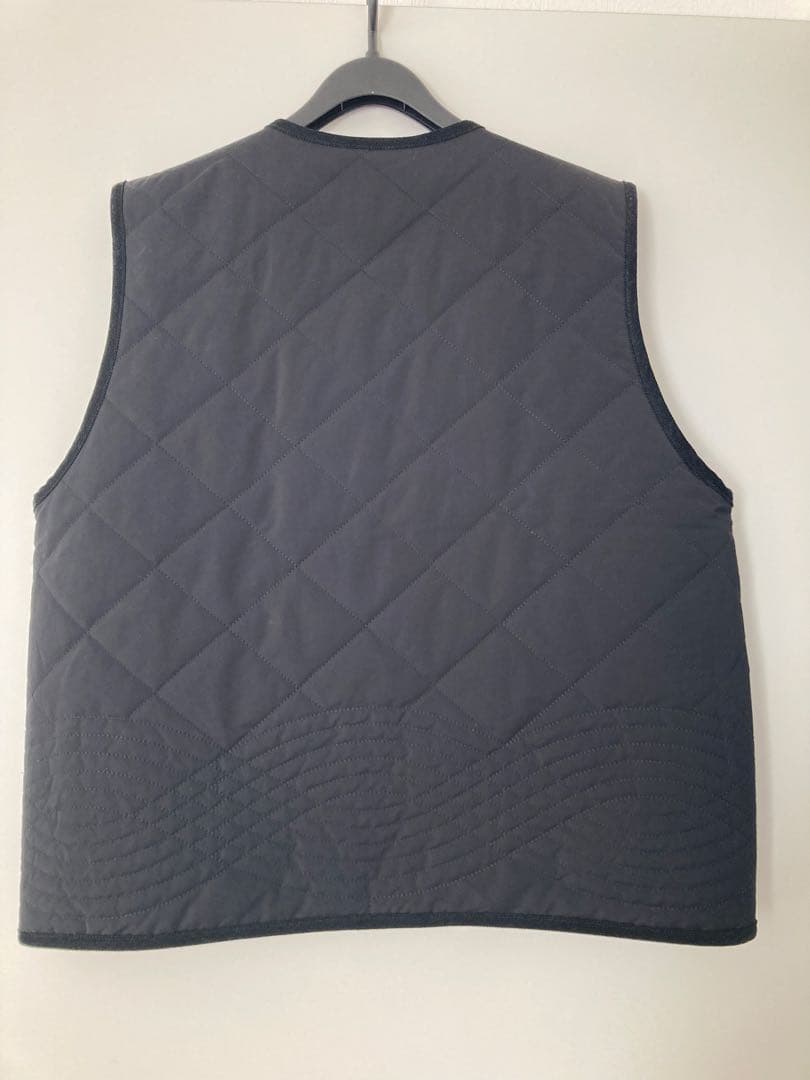 北欧暮らしの道具店　キルティングベスト よしいちひろさんコラボ　ブラック