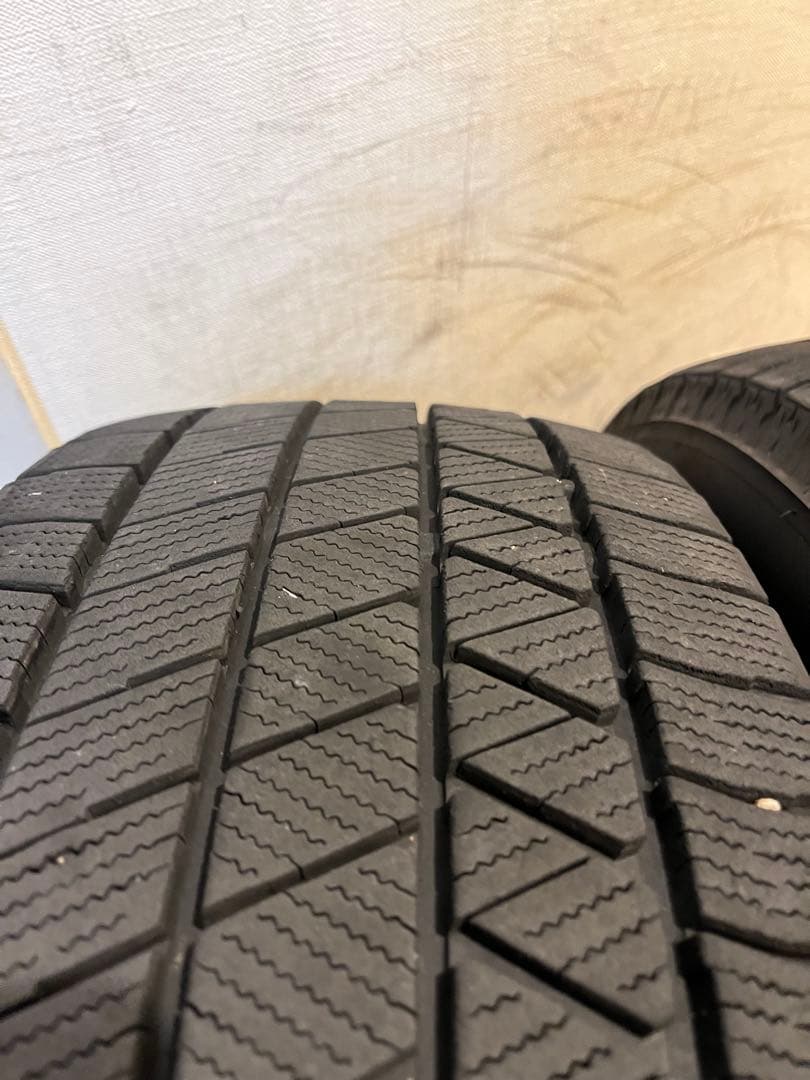 としかす 送料込21年製BSブリザッvrx3 215\55-17 ２本のみ