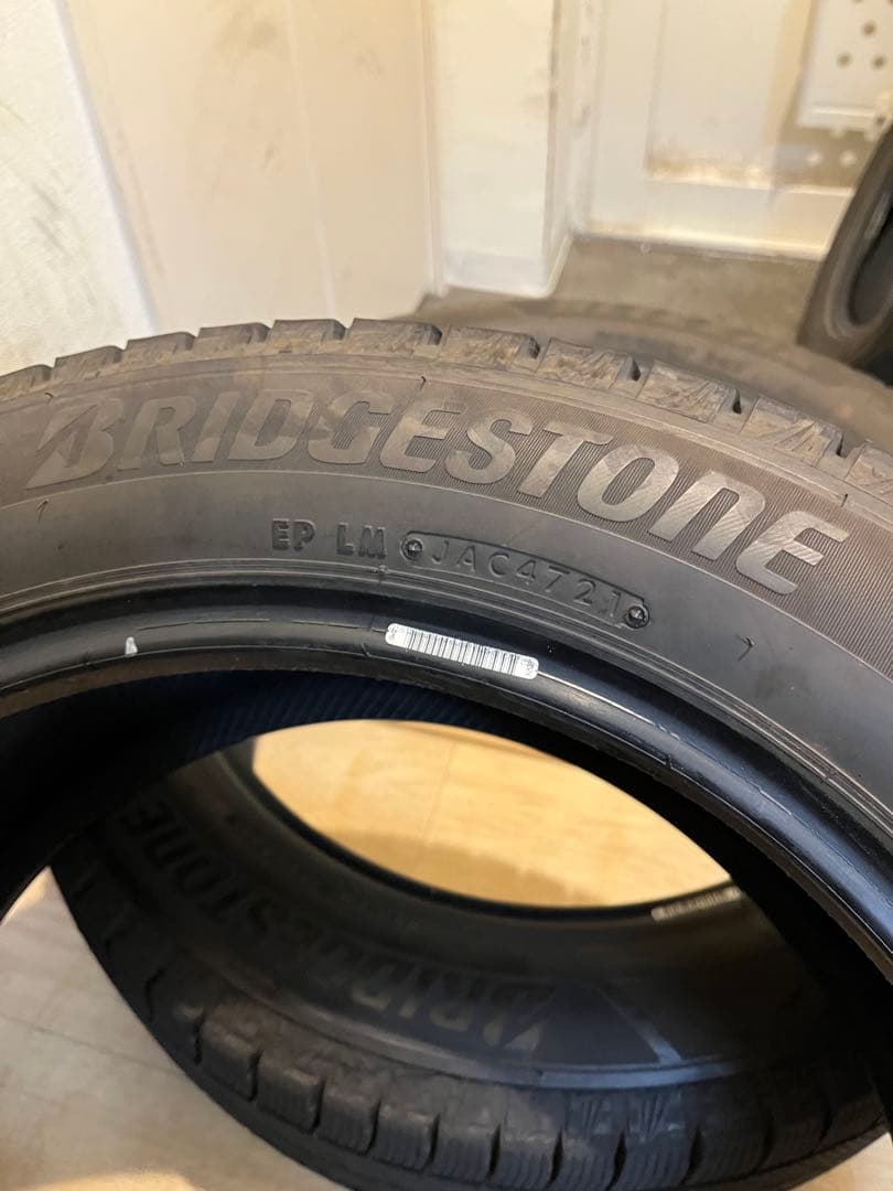 としかす 送料込21年製BSブリザッvrx3 215\55-17 ２本のみ