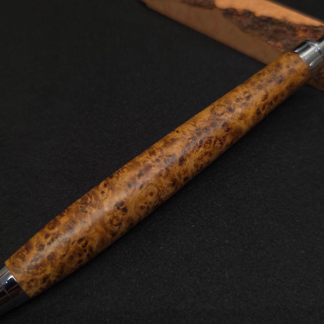 No.35ハンドメイド木軸シャーペンアンボイナバール