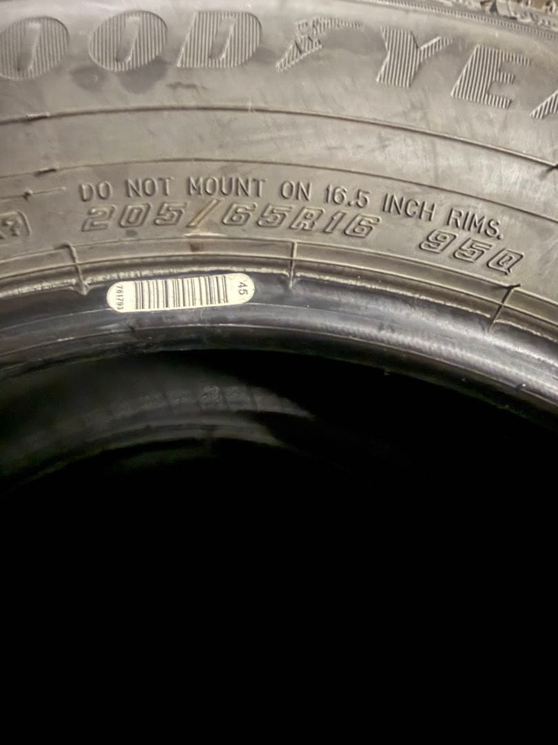 23年製造 205/65R16 グッドイヤー スタッドレスタイヤ4本セット