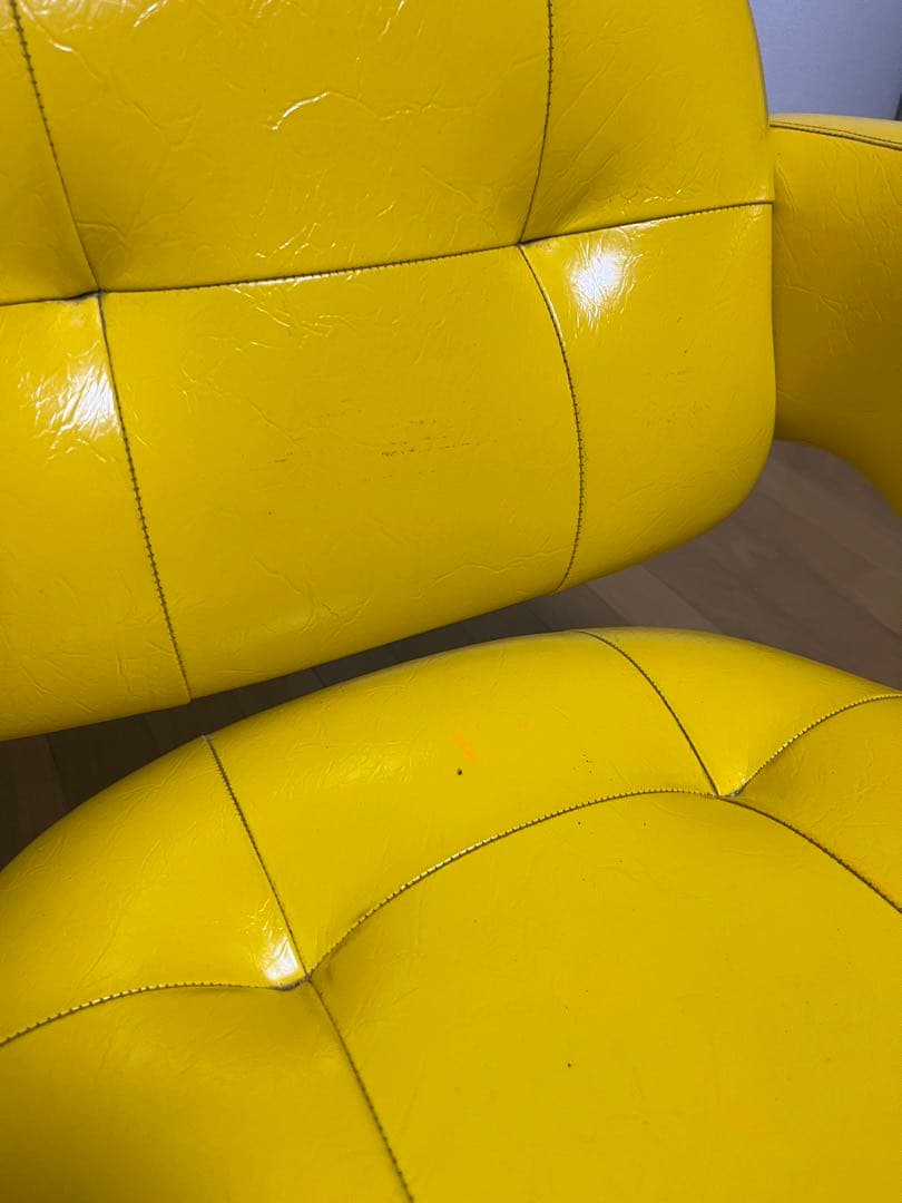 イエロー　ミッドセンチュリー　1人掛けチェア