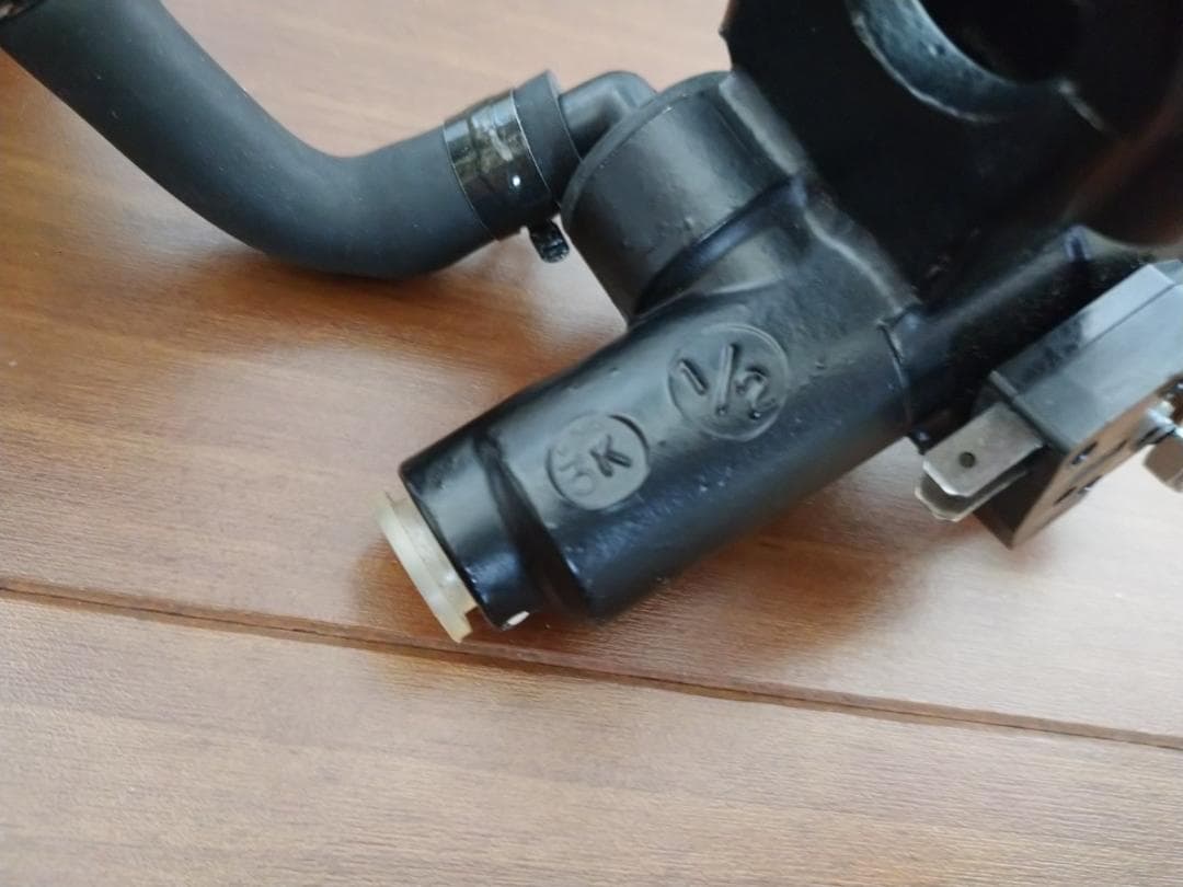 NISSIN ニッシン フロントブレーキマスター 横型 1/2 タンク別体