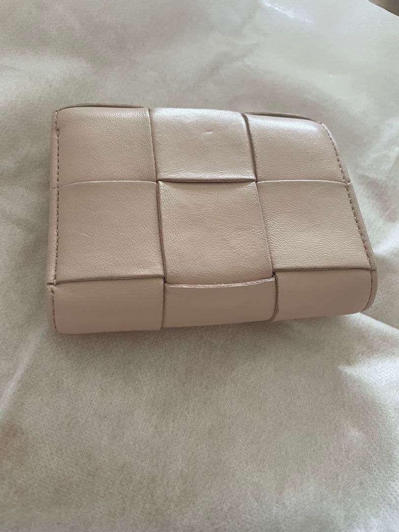 2024 BOTTEGA VENETA レディース　ミニ財布
