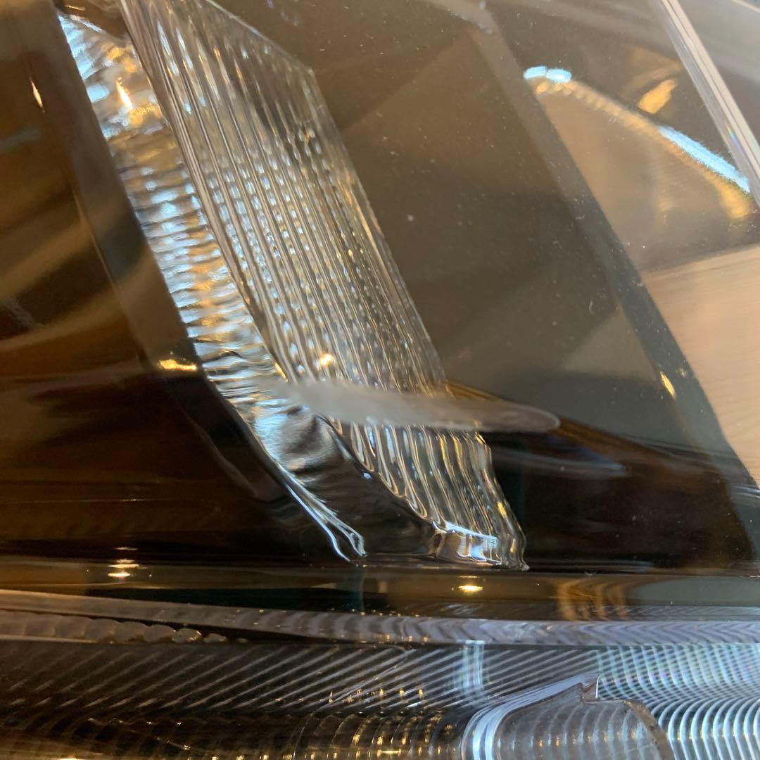 トヨタ ヘッドランプ 81130-28D21