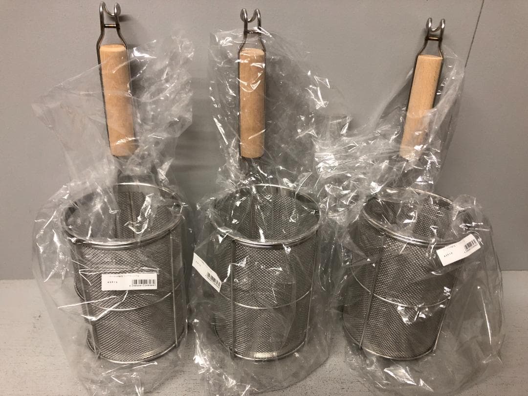 ３個　木柄　新型スパゲティーてぼ　ざる　18-8　ステンレス　ASP15