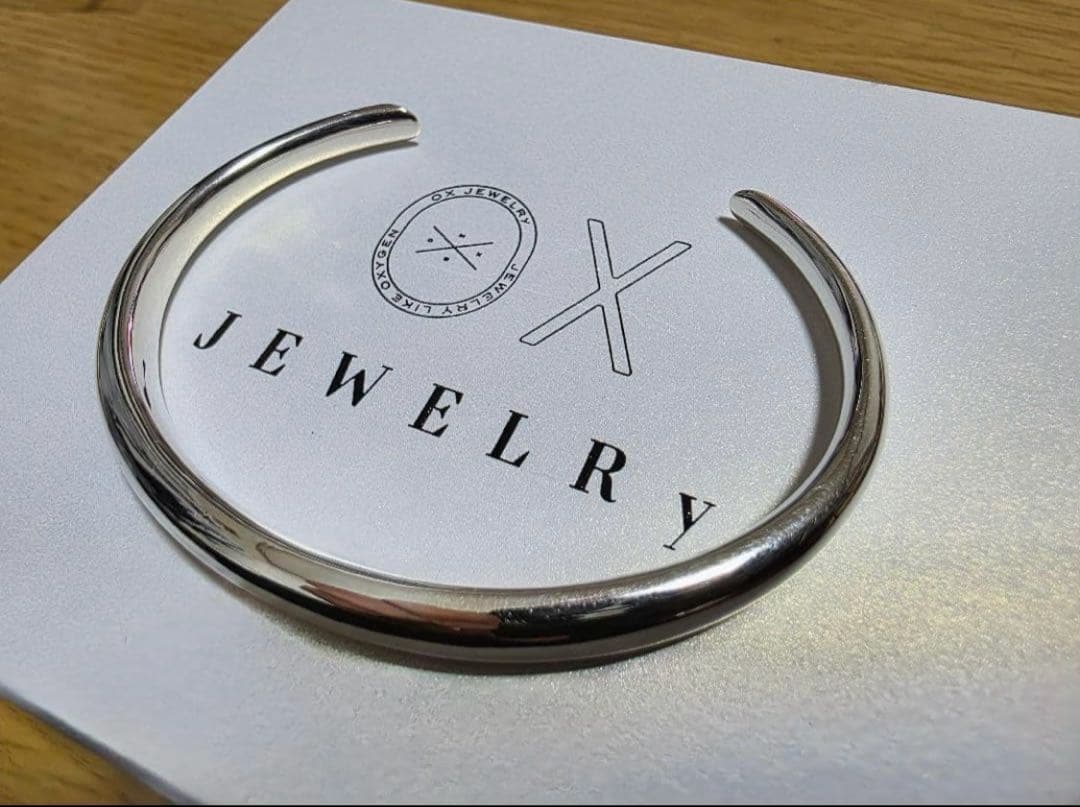 s*.様 【美品】OX JEWELRy Silver Curve Bangle