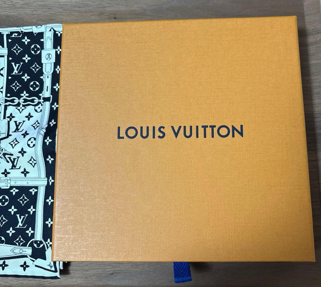 ルイヴィトン カレ バンダナ モノグラム コンフィデンシャル　スカーフ