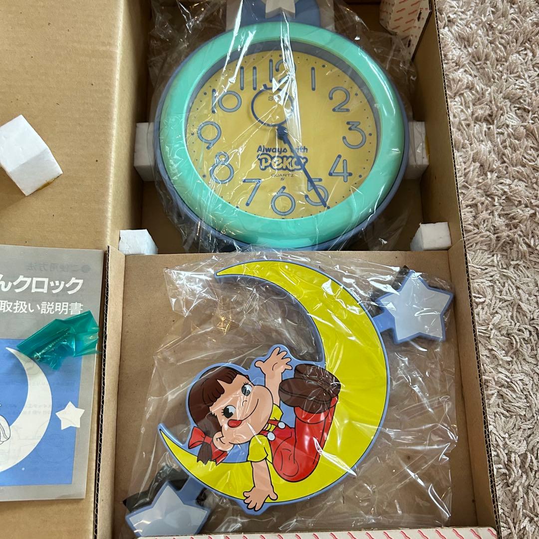 【新品未使用】希少　非売品　不二家　ペコちゃん　SEIKO 掛け時計