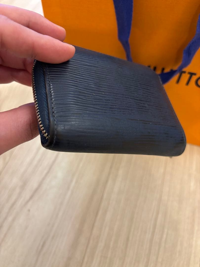 ヴィトン　エピ　ジッピー　　パース　ネイビー　M60384