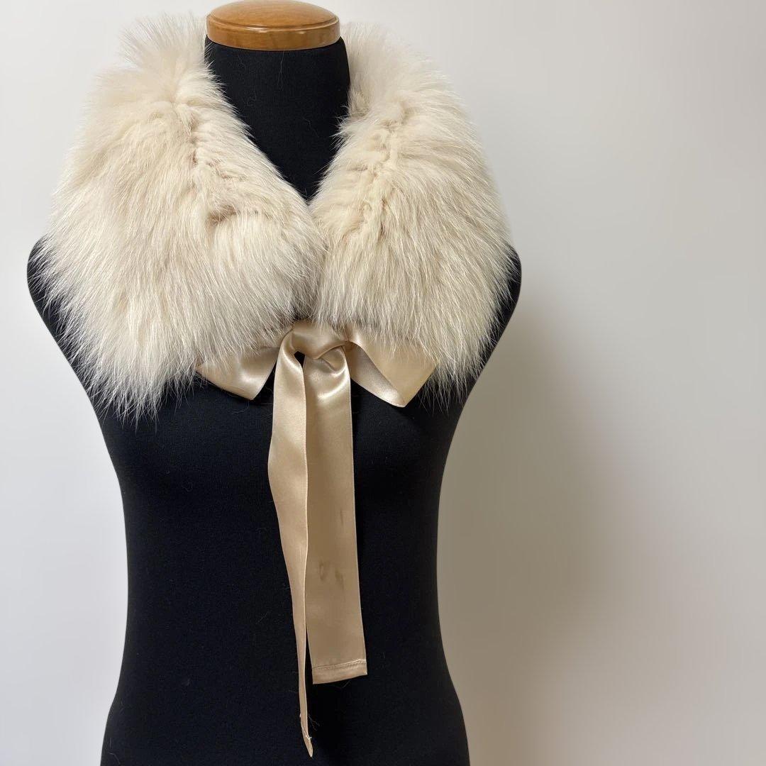 Max Maraマックスマーラ アイボリー ファー マフラー サテンリボン