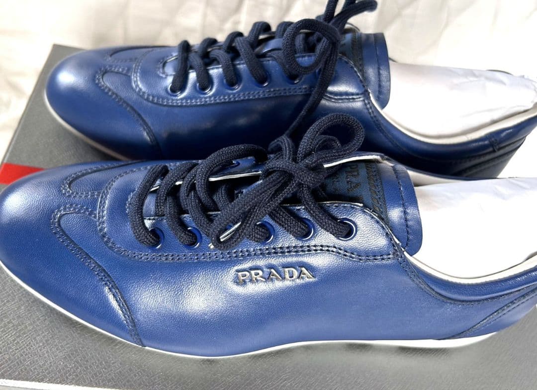★新品未使用★　プラダ　シープスキン　レディース 　スニーカー　37サイズ