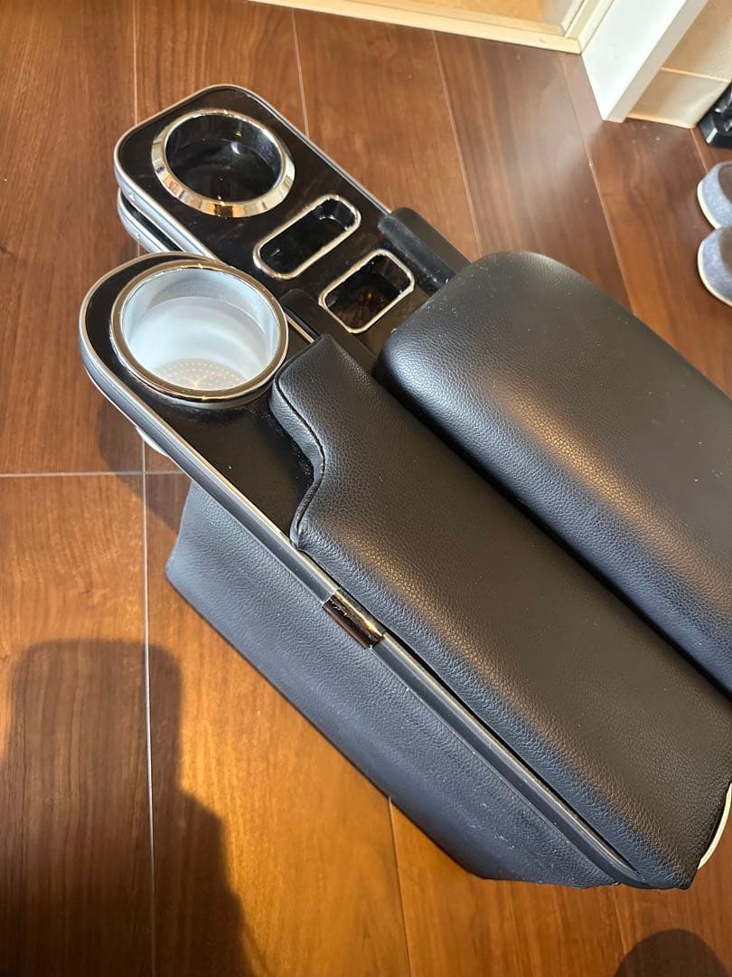 セット売りお得◎【ハイエース 200系ワイド専用】テーブル付きアームレスト