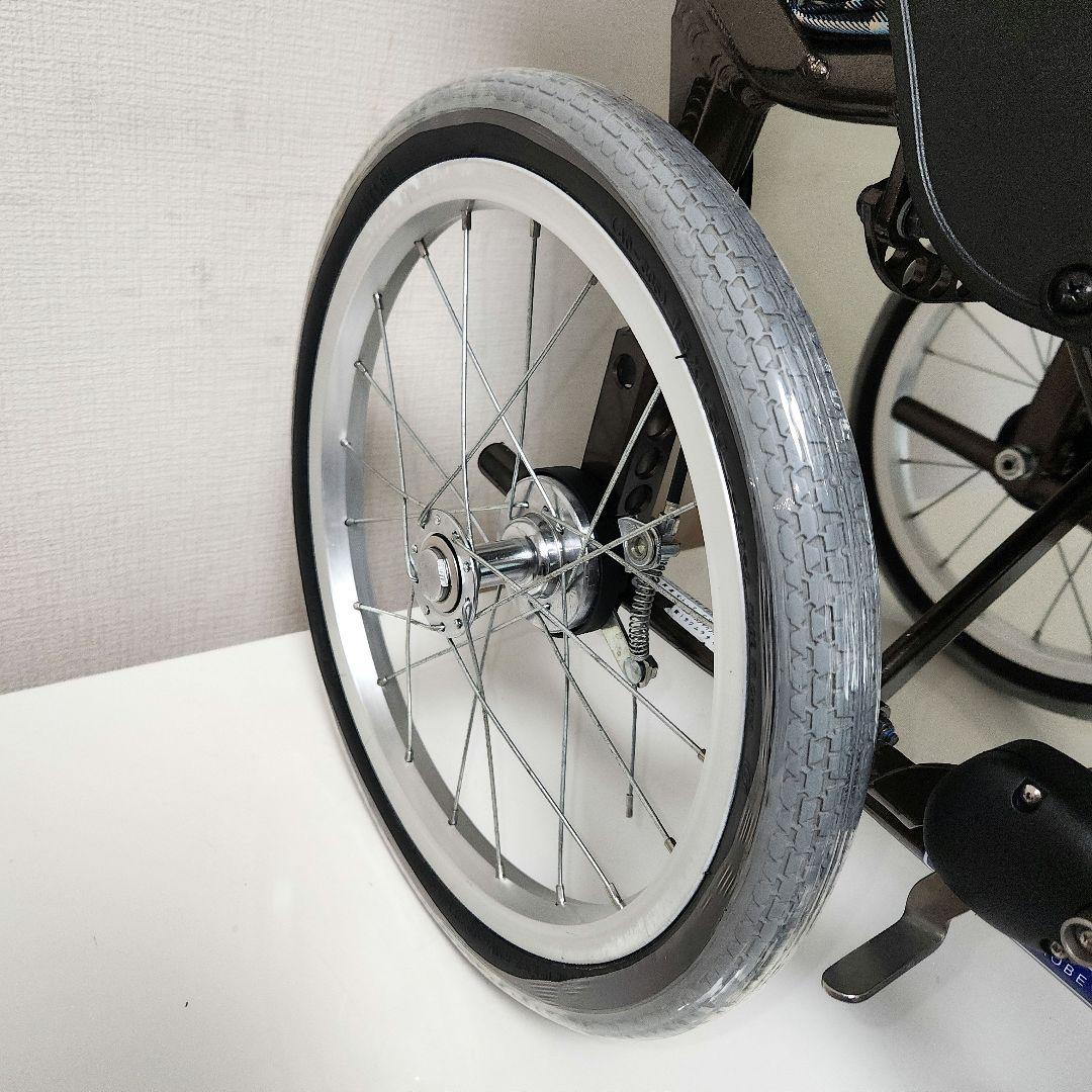 カワムラサイクル　介助用　多機能　ノーパンクタイヤ　車椅子　WAVIT＋