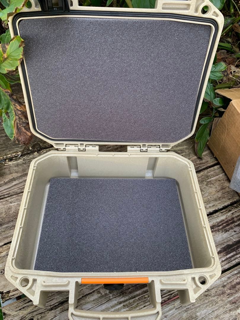 米軍放出品 ペリカンケース pelican ピストルケース カメラケースV105