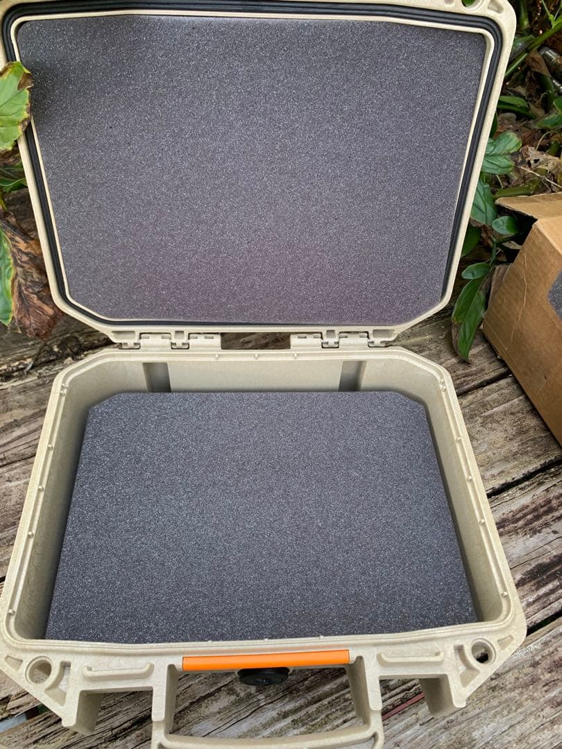 米軍放出品 ペリカンケース pelican ピストルケース カメラケースV105