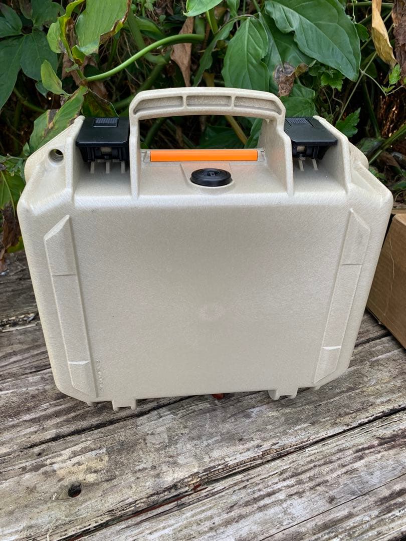 米軍放出品 ペリカンケース pelican ピストルケース カメラケースV105