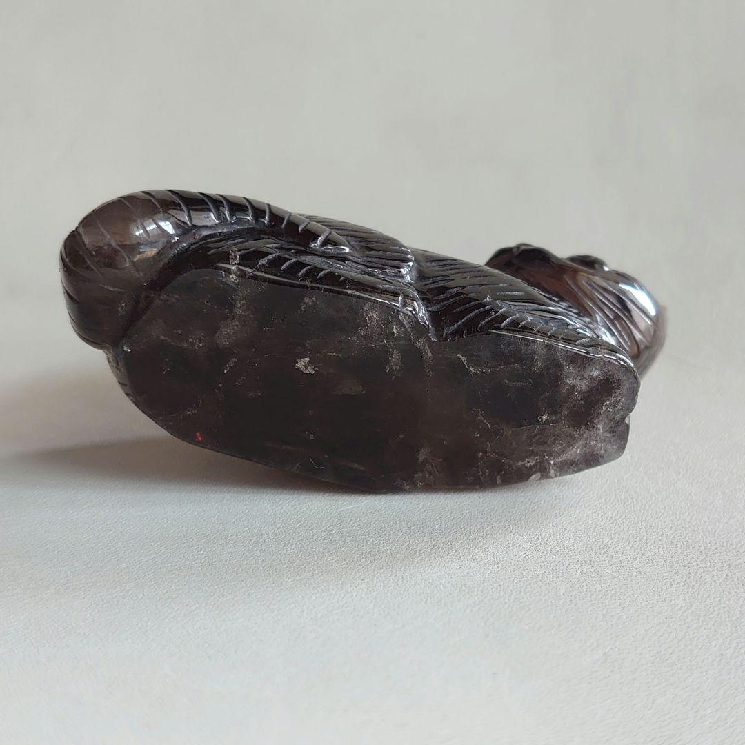 ★手彫り一点物、スモーキークォーツネコ　置物　素晴らしい手仕事　素敵な逸品