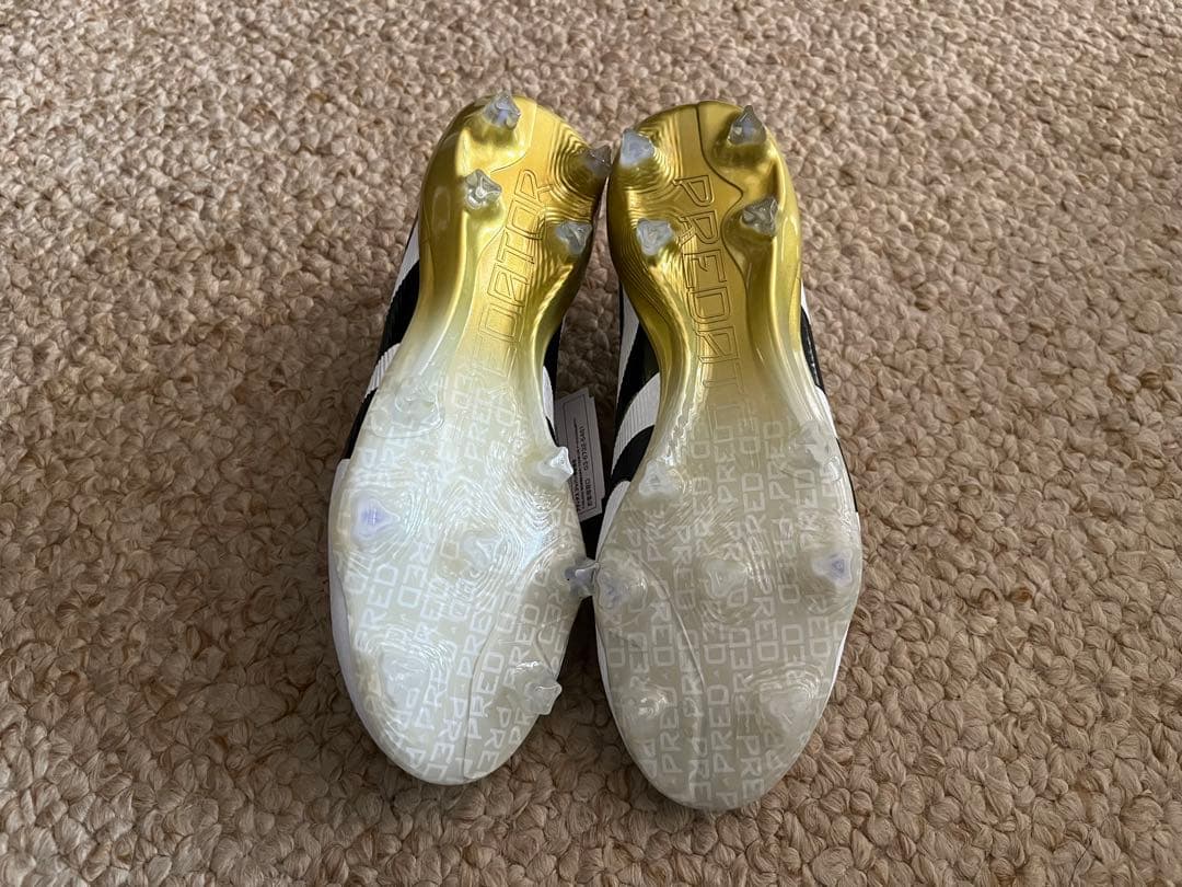 プレデター FG 24.5 アディダス 新品