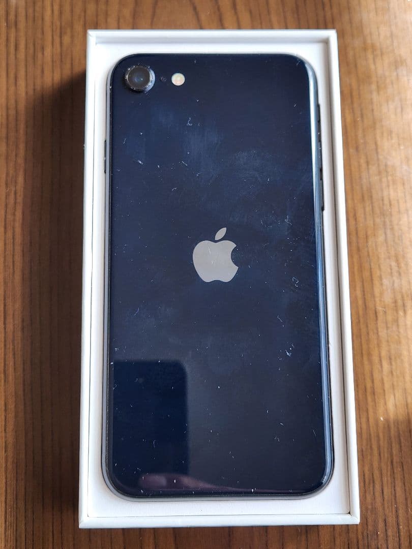 H*o様 iPhone SE3(64GB)simフリー オマケ付き