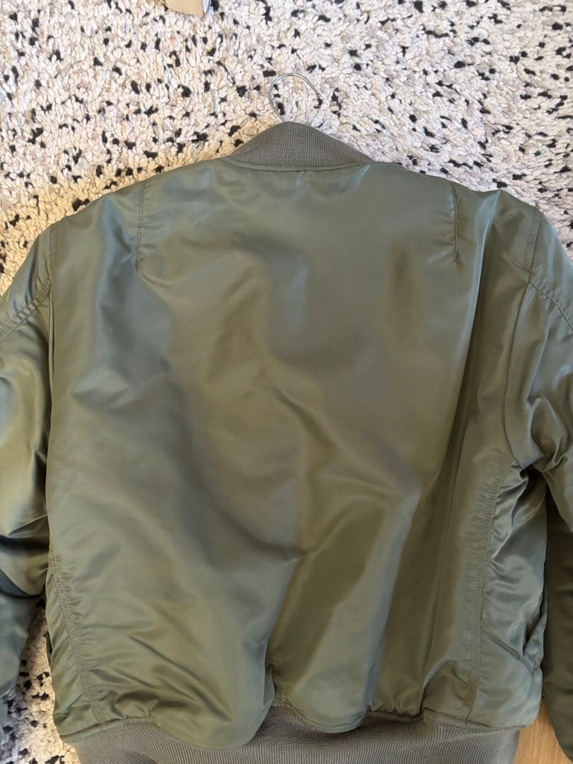 AVIREX MA-1 フライトジャケット 中綿ウール仕様の希少品