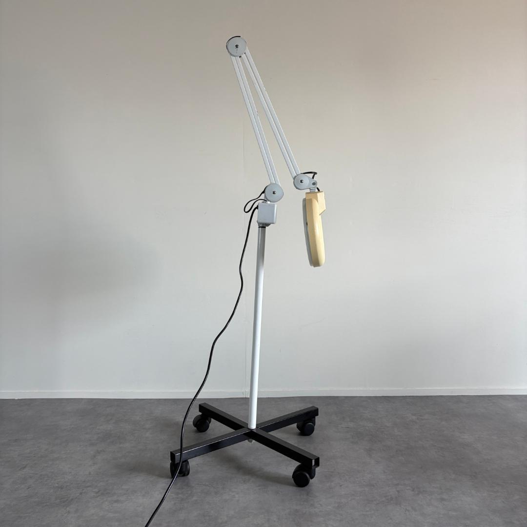 ヴィンテージ フロアランプ　(拡大鏡)