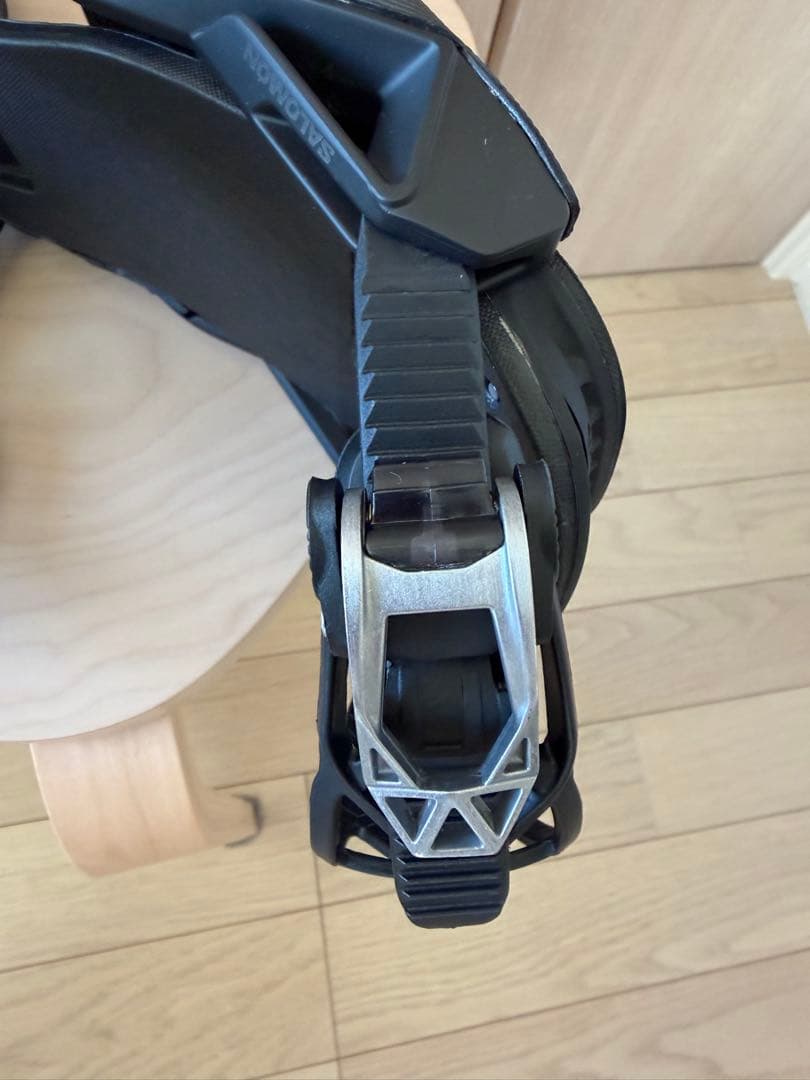 SALOMON - HIGHLANDER ブラック スノーボードビンディング