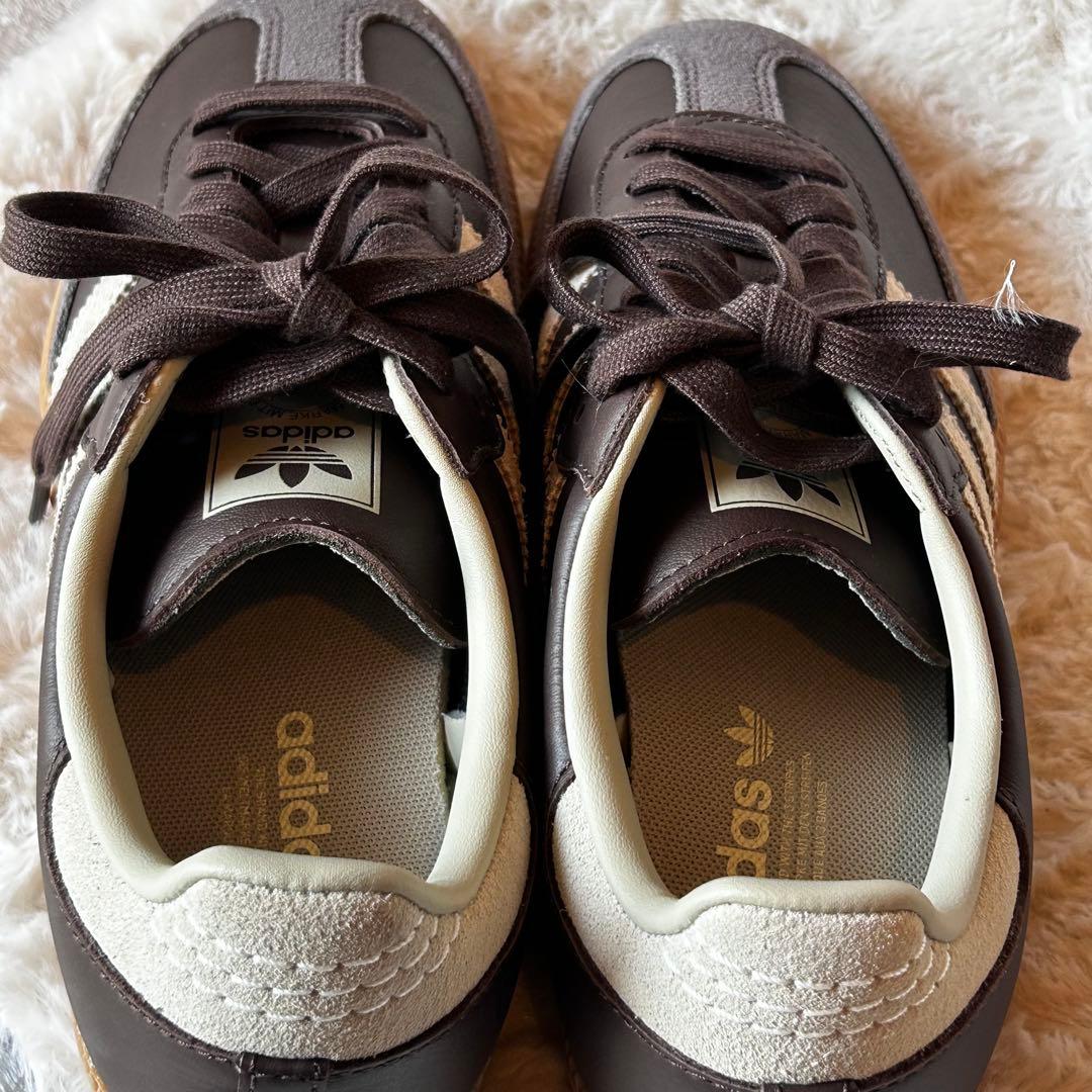 新品★アディダス サンバ　スニーカー　ブラウン×グレー　24.0