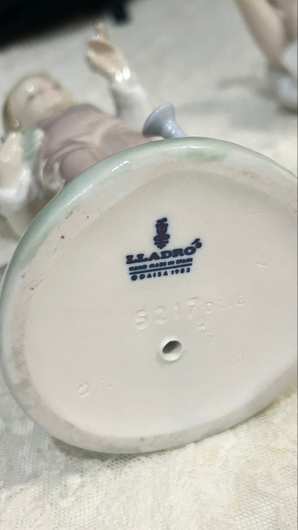 【訳あり】リヤドロ LLADRO フィギュリン 2体セット（花欠け・手破損あり）