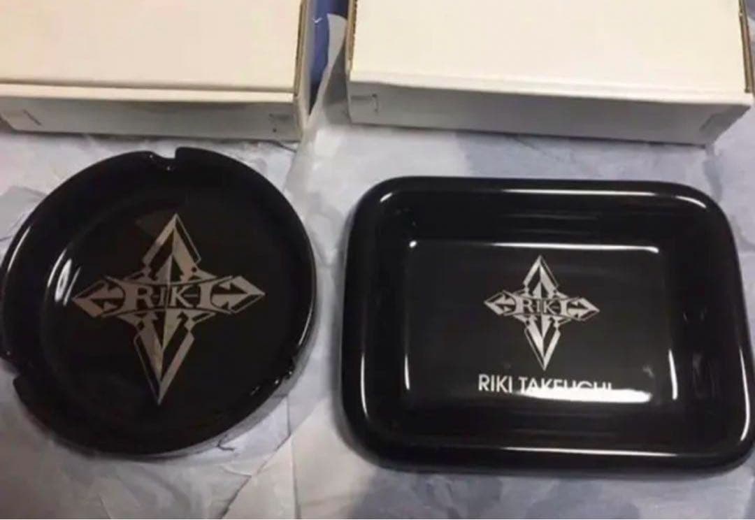 RIKI TAKEUCHI リキタケウチ　竹内力　灰皿　小物プレート