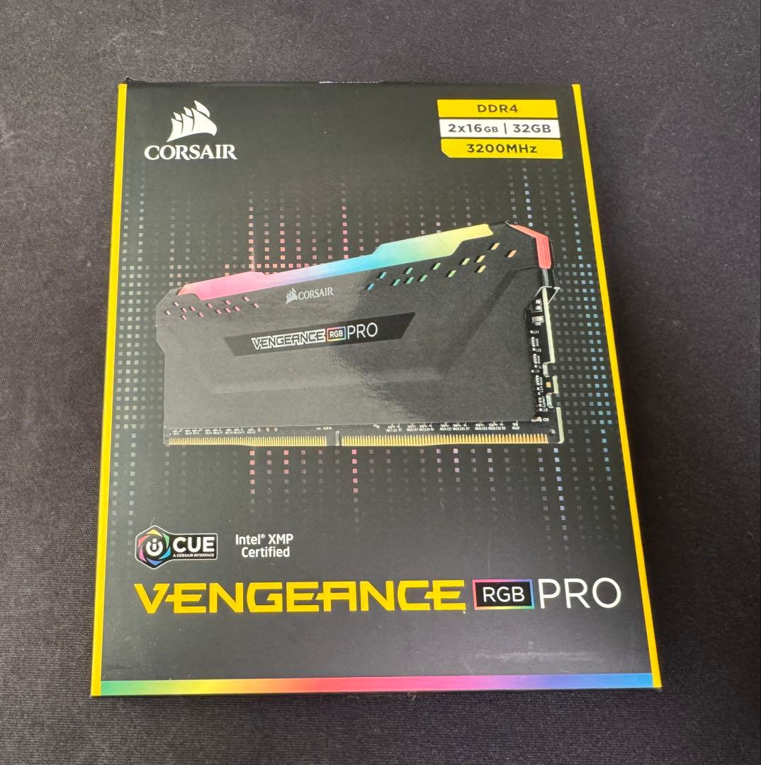 【箱付き】Corsair製のデスクトップPC用メモリ 16gb×2