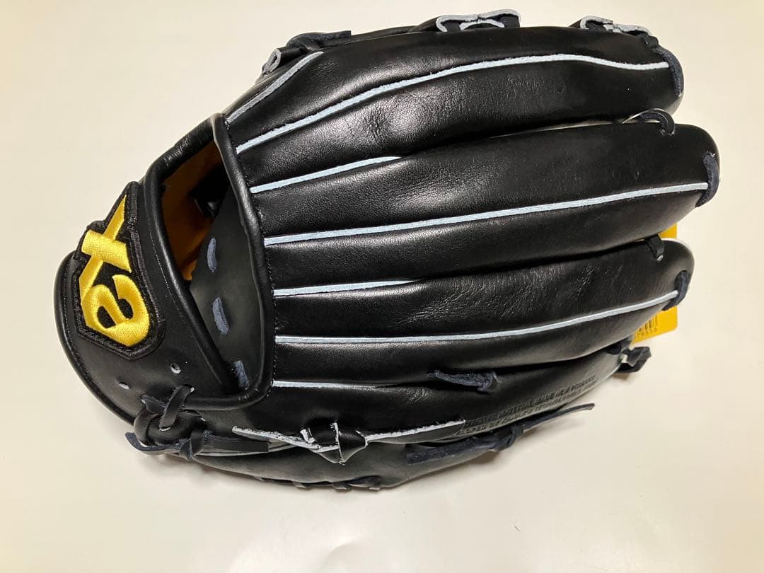技術と安心の日本製　ザナックス　左利き稀少　軟式グローブ 黒 レザー 金色ロゴ