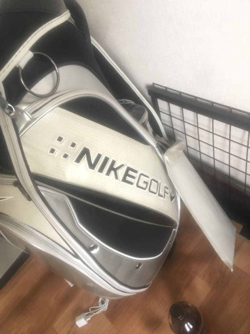 ナイキ！ゴルフバック