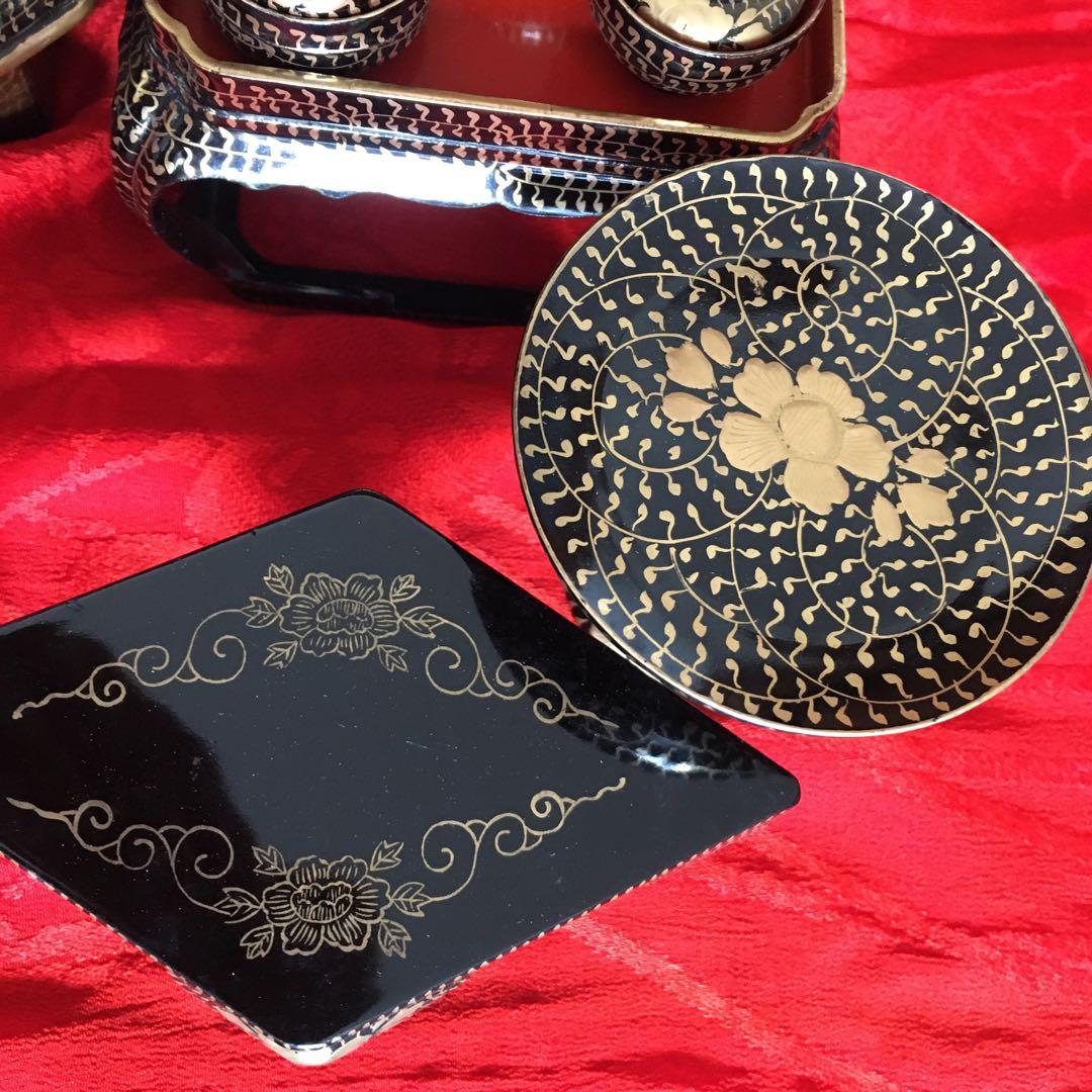 アンティーク　吉野雛　5段段飾り雛道具　唐草牡丹蒔絵【御膳　菱台　三宝　花入錫】