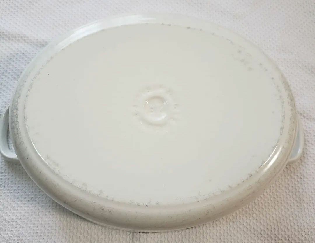 GW出品☆ル・クルーゼ　オーバル両手鍋　25㎝　 ホワイト