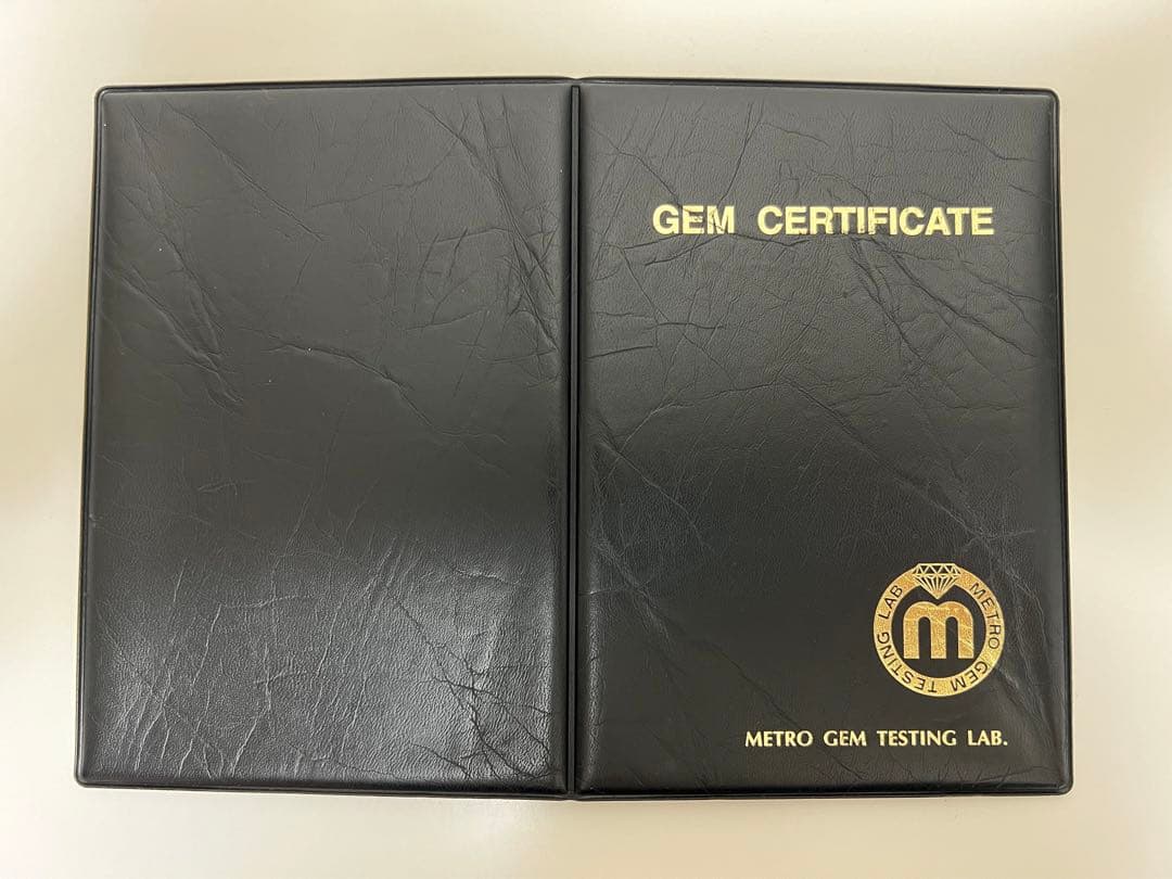 天然クォーツ ロッククリスタル　鑑別書付き　パワーストーン　台座付き