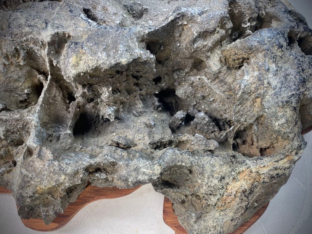 6638 春日石 粕川麒麟石 溜まり石 水石 盆栽 盆石 置物 鑑賞石